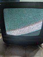 Hitachi Vintage Colour TV Model C14-P216 Made in UK Gaming Screen Retro Prop