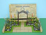 BRITAINS VINTAGE PRE-WAR 1930s MINIATURE LEAD GARDENING BOXED SET No.9 MG