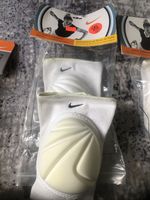 NIKE KNEE PADS VOLLEYBALL SPORTS STREAK WHITE SWOOSH M/L
