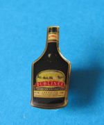 Vintage DUBLINER Irish Whisky Cream Liqueur Pin Badge. VGC