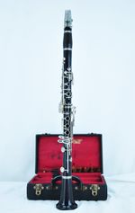 Vintage English Wooden Bb Clarinet • Grenadilla Body • Serial N141562 • Case