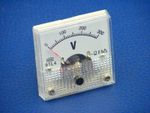 Voltmeter suitable for many single-phase generators power generator
