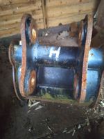 mini  digger excavator 11 inch bucket  Rhinox 30 pins 125 centres 110 dip  ref H