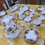 37 Piece Royal Albert Old Country Roses Bone China Service