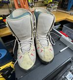 Burton Moto Men’s Snowboard Boots UK 11 Grey/White/Red Medium Flex Lace