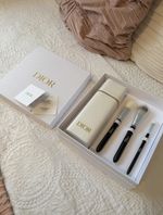 DIOR BACKSTAGE PLATINUM GIFT MAKE UP BRUSH SET/TRAVEL POUCH NEW 2025