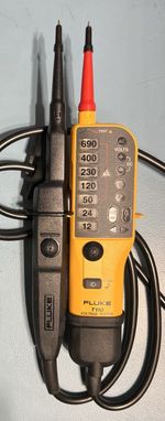 Fluke T110 Voltage & Continuity Tester – NEW in Box – Genuine Fluke Optional CAL