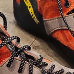 La Sportiva Men’s Lace-Up Climbing Shoes Size 42 Orange/Grey/Black
