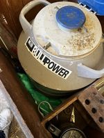 Artificial Insemination flask.AI flask.bulling.cows.farming.dairy.straws.sheaths