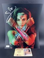 Gal Gadot Wonder Woman Signed 8x10 Photo w Celebrity Authentics COA / Photo