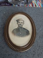 Nice Victorian Photo Of A Soldier In Oval Frame
