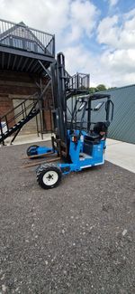 2016 moffett forklift M4