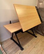 Art / Craft table fully adjustable