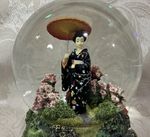 Past Times Madama Butterfly Opera Musical - Wind Up 15cm Glass Snow Globe