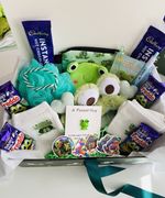 Christmas Frog Gift Hamper Box with Freddo Chocolate, Socks, Plush & Zip Pouch