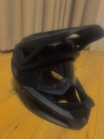 fox proframe helmet full face USED ONCE PERFECT CONDITION size medium with boxs