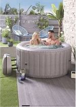 New Hot Tub Still In Box Never Used Sold As Seen Buyer Collects 