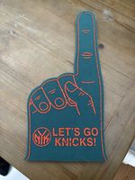 Vintage Knicks Foam hand