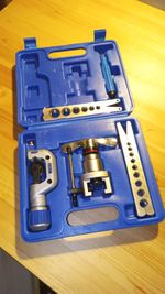 Eccentric Cone Tubing Flaring Tool Kit - imperial and metric dies set
