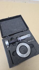 Bowers 1 1/2 - 2" 3 Point Bore Micrometer