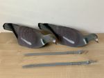 2 Plastic Life Size Pigeon Decoys Plus Stakes by EAPSFI. Very Good Condition.