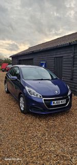 2016 Peugeot 208 1.2 Petrol Manual 3 Door Blue Hatchback
