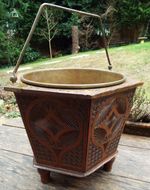CARVED OAK IRISH PEAT BUCKET / COUNTRY HOUSE LOG BIN PLANTER ARTS & CRAFTS c1880