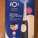Oral-B iO2 Electric Toothbrush White/Black Oscillating Pressure Control Battery