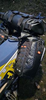 Dirtsack Rackless Luggage 2 x 24 litre All Black Fuel Cut Out 690/701 450 Rally