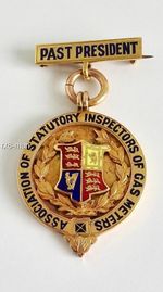 9CT SOLID GOLD STATUTORY INSPECTORS OF GAS METERS PAST PRESIDENT MEDAL 12.6g