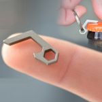 EDC Mini Titanium Alloy Bottle Opener Keyring Tool, 5g, Rustproof, Precision Cut