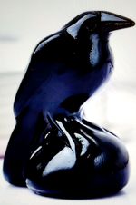 BLACK OBSIDIAN carved RAVEN CROW MINIATURE  Collectable Ornament 2x3.5x2cm