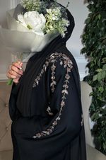 Rida Abaya -Elegant Design for Any Occasion