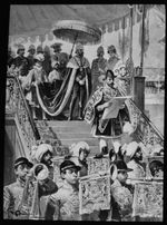 LORD LYTTON PROCLAIMING VICTORIA EMPRESS OF INDIA IN 1877 Magic Lantern Slide