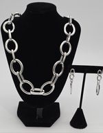 Necklace Silvertone & Earring Set 20in  #0102