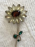 Vintage Unsigned WEISS Long Stem Daisy Flower Brooch Pin Brown Green Clear Stone