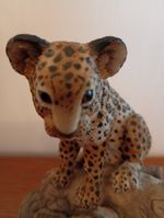 Beautiful Vintage  LEOPARD  Figurine  BY TEVIOTDALE   resin Great Condition