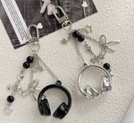Y2K Headphone Bag Charm - Aesthetic Silver Bow & Star Keychain - Harajuku Style