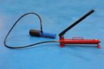 Manually Operated - Hydraulic Hand Pump 700 bar 10,000PSI Press / Bush Tools