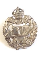 Original WW1 Tank Corps Cap Badge KC Silver Antique