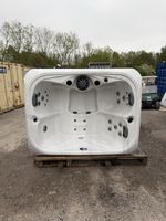 2-3 PERSON HOT TUB TAHITI MODEL NEW COVER AND STEPS MUSIC BALBOA 13a