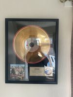 Beatles  sgt peppers Gold Disc