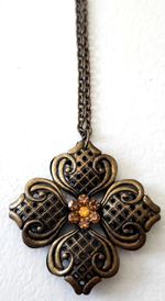 Antique necklace bronze/goldtone designed flower quatrefoil pendant amber...
