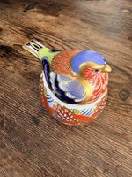 Royal Crown Derby 'Nesting Chaffinch'  Gold Stopper