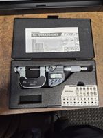 Mitutoyo Digital Thread Micrometer 326 351 30 - Inc Metric Anvil / Insert Set