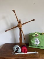 Vintage Tall Mid 19th Century Wooden Wool Or Yarn Winder Excellent Condition