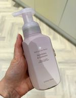 Bath & Body Works Snowflakes & Cashmere Gentle & Clean Foaming Hand Soap 259mL