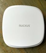 Ruckus R560 Dual-Band Wireless Access Point 2400Mbps 2x RJ-45 5GbE White