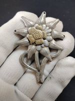 WWII GERMAN ARMY EM EDELWEISS MOUNTAIN HAT MEDAL BADGE Retro -METAL REPRO