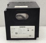 SIEMENS LAL2.25 OIL BURNER CONTROL SERIE 02 230V 50-60Hz USED